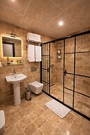 Whitestone Hotel