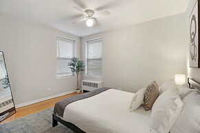 Spacious & Furnished 3BR Apt Rogers Park