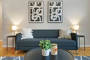 Spacious & Furnished 3BR Apt Rogers Park