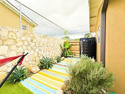 Jhadano Villa 3BR Pool Shuttle 3 Mins to Beach