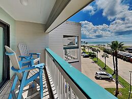 Casa Del Mar by VTrips