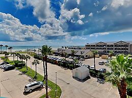 Casa Del Mar by VTrips