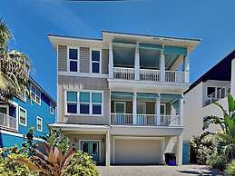 Beachside Bliss by Distinctive Beach Rentals