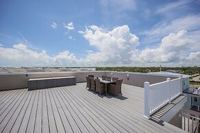 Beachside Bliss by Distinctive Beach Rentals