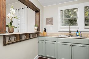 Uptown Cottage Unit A