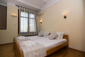 George's Poet Maisonette