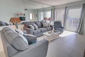 262 El Matador 2 Bedroom Condo by RedAwning