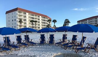 113 El Matador 1 Bedroom Condo by RedAwning