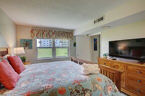 113 El Matador 1 Bedroom Condo by RedAwning