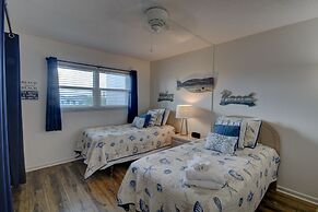 141 El Matador 2 Bedroom Condo by RedAwning