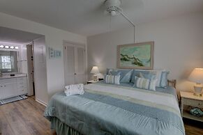 141 El Matador 2 Bedroom Condo by RedAwning