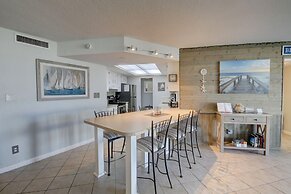 415 El Matador 1 Bedroom Condo by RedAwning