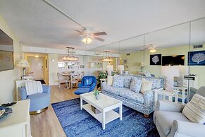 456 El Matador 2 Bedroom Condo by RedAwning