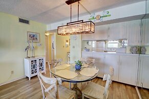 456 El Matador 2 Bedroom Condo by RedAwning