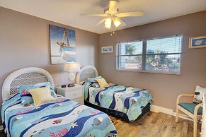 332 El Matador 2 Bedroom Condo by RedAwning