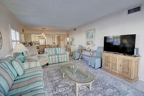 319 El Matador 2 Bedroom Condo by RedAwning