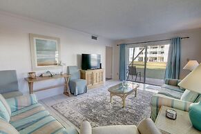 319 El Matador 2 Bedroom Condo by RedAwning