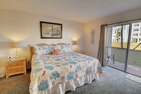 319 El Matador 2 Bedroom Condo by RedAwning