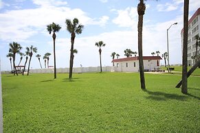 319 El Matador 2 Bedroom Condo by RedAwning