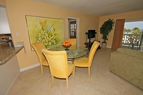 335 El Matador 1 Bedroom Condo by RedAwning