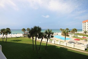 335 El Matador 1 Bedroom Condo by RedAwning