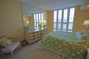 335 El Matador 1 Bedroom Condo by RedAwning