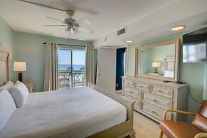 447 El Matador 2 Bedroom Condo by RedAwning