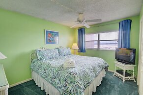 458 El Matador 2 Bedroom Condo by RedAwning