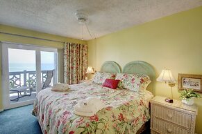 458 El Matador 2 Bedroom Condo by RedAwning