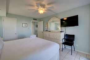 144 El Matador 1 Bedroom Condo by RedAwning