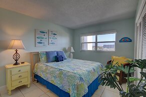 358 El Matador 2 Bedroom Condo by RedAwning
