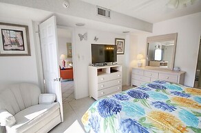 433 El Matador 2 Bedroom Condo by RedAwning