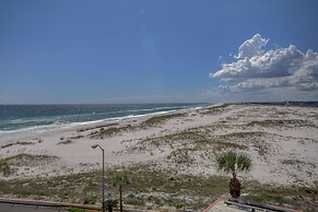 452 El Matador 2 Bedroom Condo by RedAwning