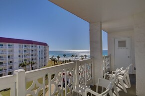 452 El Matador 2 Bedroom Condo by RedAwning