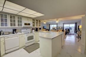 562 El Matador 2 Bedroom Condo by RedAwning