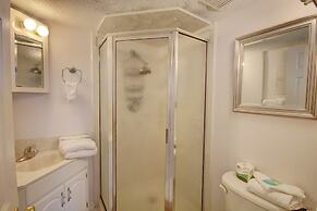 562 El Matador 2 Bedroom Condo by RedAwning