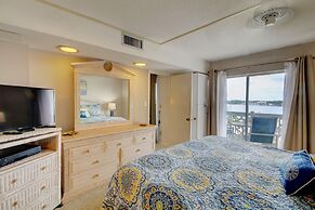 562 El Matador 2 Bedroom Condo by RedAwning