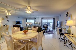 562 El Matador 2 Bedroom Condo by RedAwning