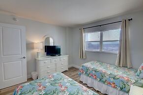 427 El Matador 2 Bedroom Condo by RedAwning