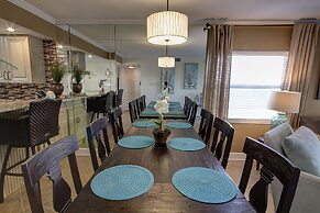 420 El Matador 2 Bedroom Condo by RedAwning