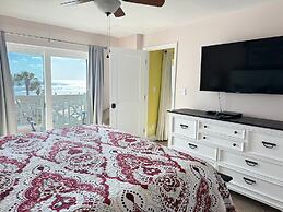 333 El Matador 2 Bedroom Condo by RedAwning
