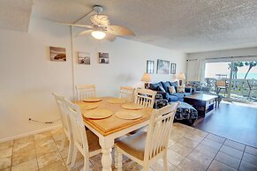 428 El Matador 2 Bedroom Condo by RedAwning