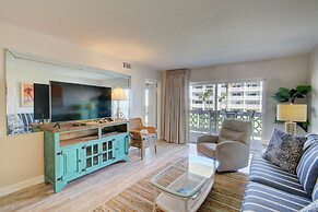 423 El Matador 2 Bedroom Condo by RedAwning