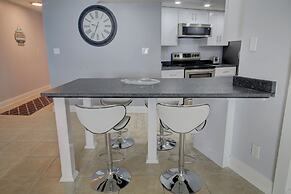 455 El Matador 1 Bedroom Condo by RedAwning