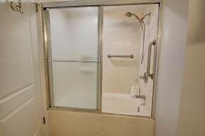 455 El Matador 1 Bedroom Condo by RedAwning