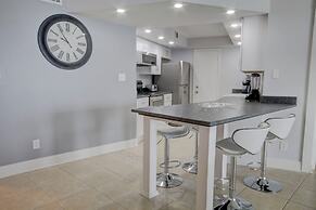 455 El Matador 1 Bedroom Condo by RedAwning