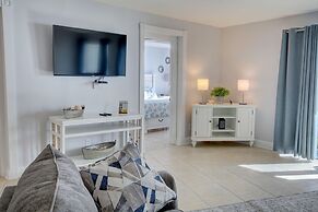 455 El Matador 1 Bedroom Condo by RedAwning