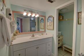 464 El Matador 1 Bedroom Condo by RedAwning