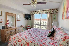 464 El Matador 1 Bedroom Condo by RedAwning