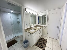 449 El Matador 2 Bedroom Condo by RedAwning